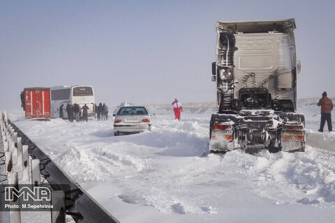 تردد در مرز بازرگان به حالت عادی برگشت