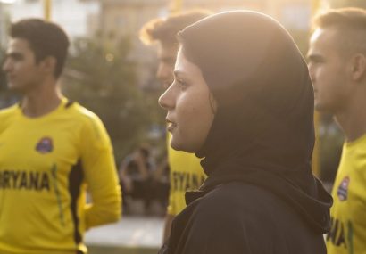مربی ورزش افغانستانی در ایران به پناهندگان جوان کمک می‌کند تا به مدرسه بازگردند